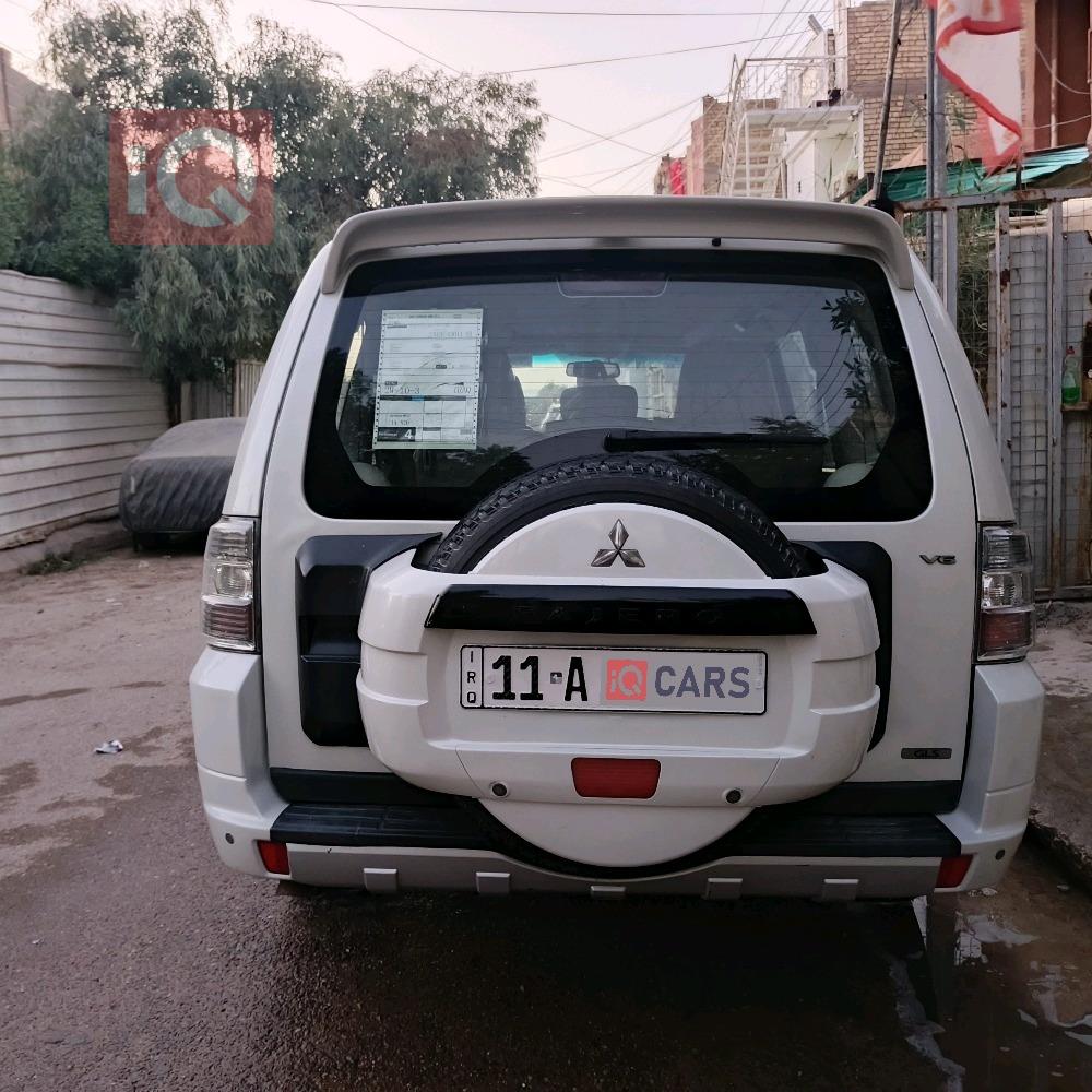 ميتسوبيشي باجيرو